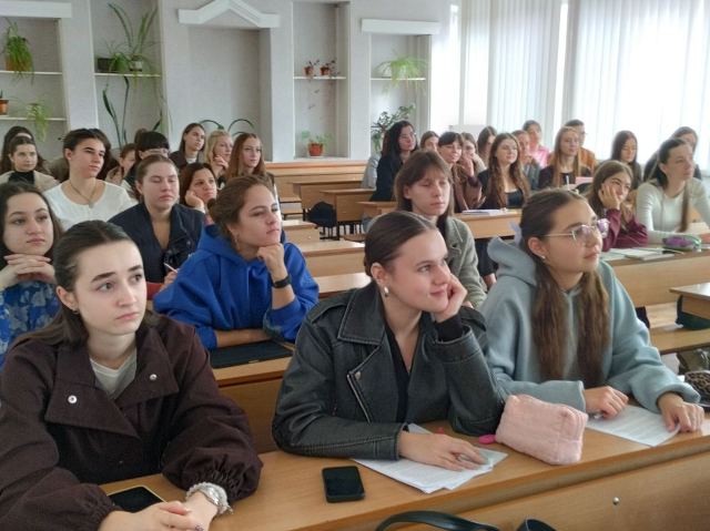 На зустрічі були присутні здобувачі першого та другого рівнів вищої освіти факультету філології і журналістики